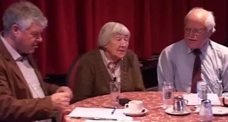 Dikke Verhalen aflevering 65: Het Oude Dorp 10